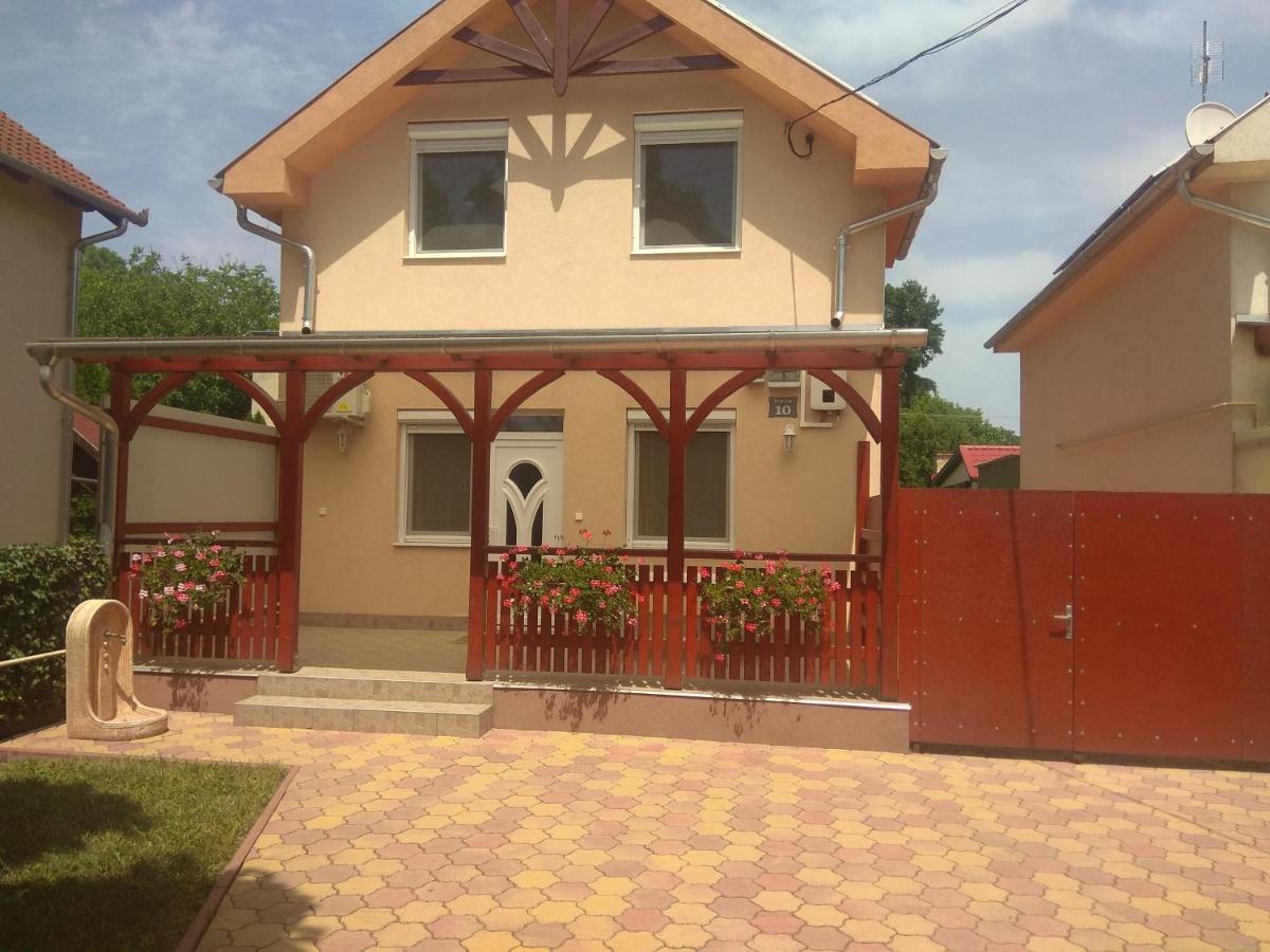 Holiday Home Rose Hajduszoboszlo Exterior foto